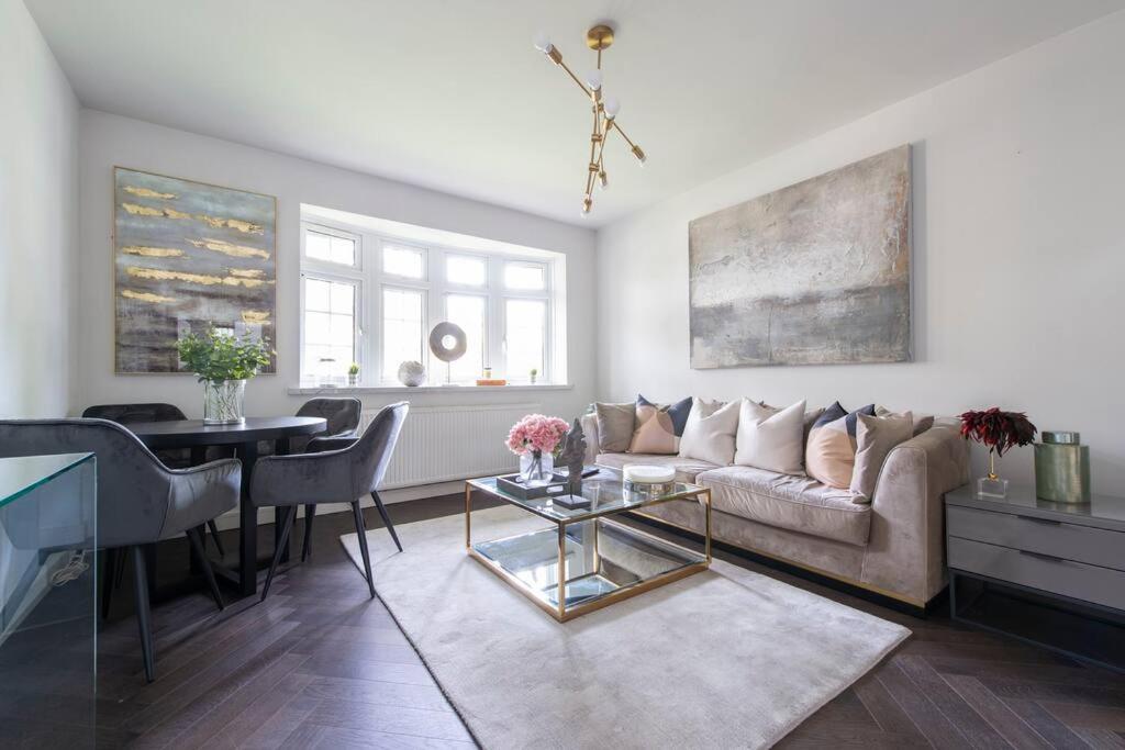 2 Bedroom Modern Urban Sanctuary 1Cc - Cherrydeal Londýn Exteriér fotografie