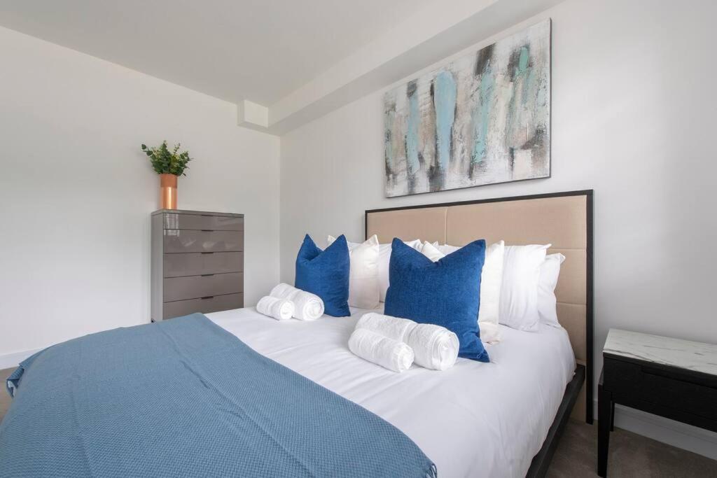 2 Bedroom Modern Urban Sanctuary 1Cc - Cherrydeal Londýn Exteriér fotografie